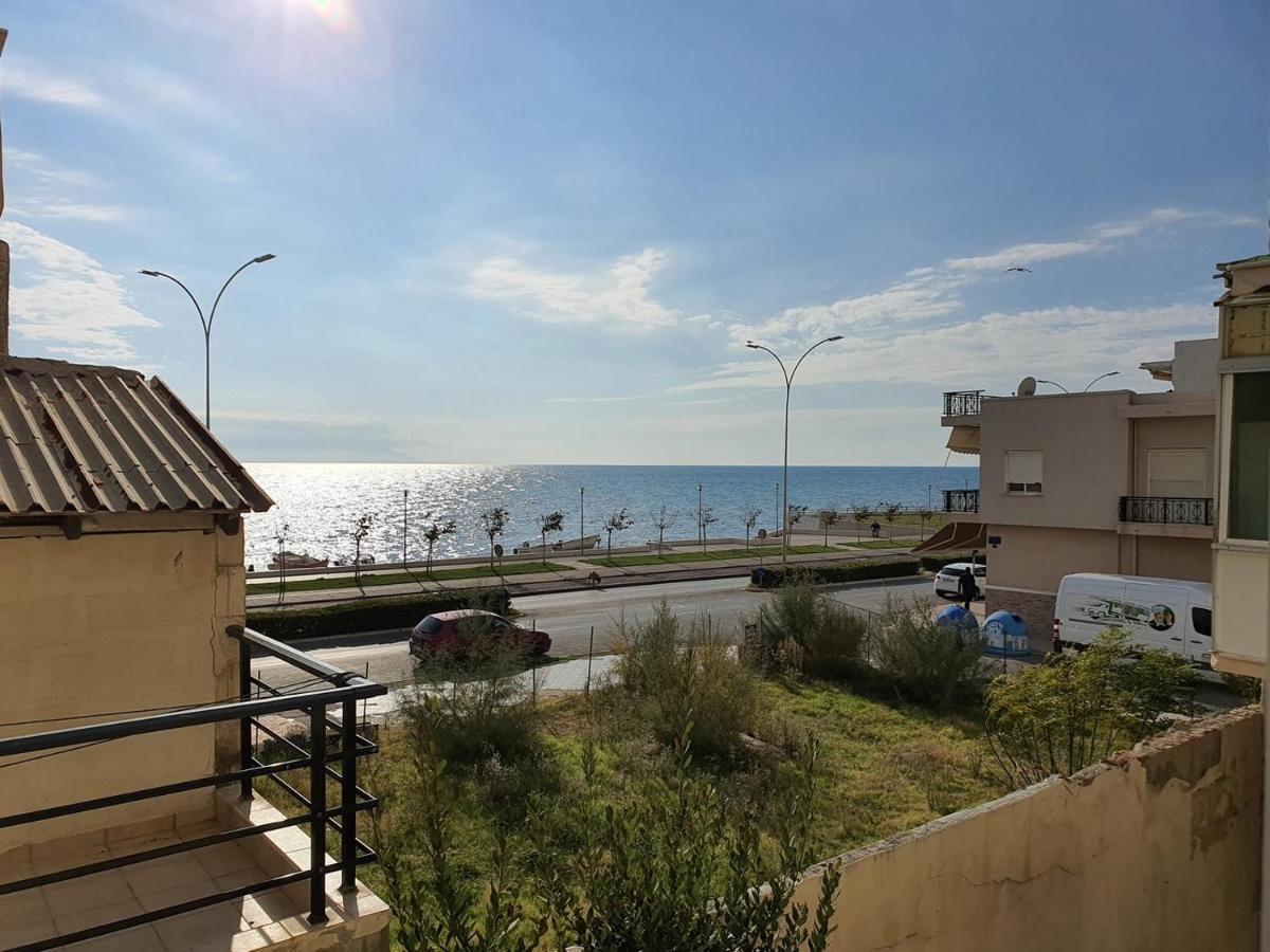 Theos Apartment Alexandroupoli Esterno foto