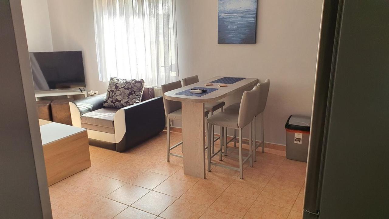 Theos Apartment Alexandroupoli Esterno foto